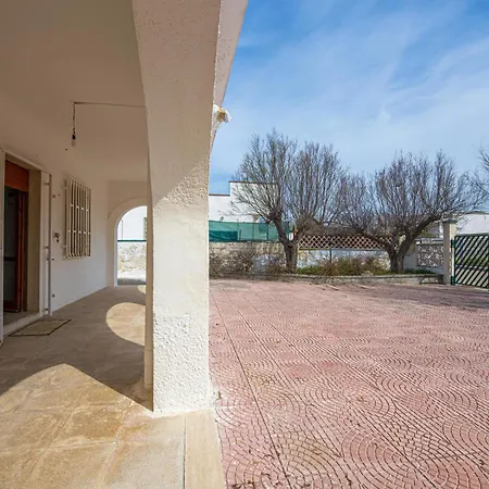 Lia Di Fronte Al Mare Holiday home *
