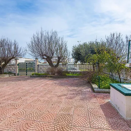 Lia Di Fronte Al Mare Holiday home
